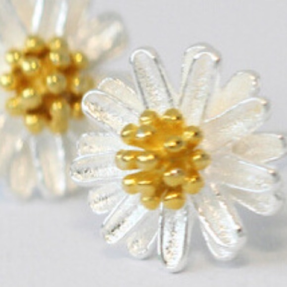 Sterling Silver Stud Flower Earrings - Picture 2 of 4